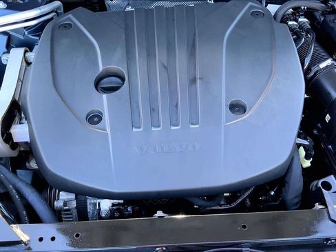 Used 2022 Volvo XC60 B5 Inscription w/ Advanced Package image 31