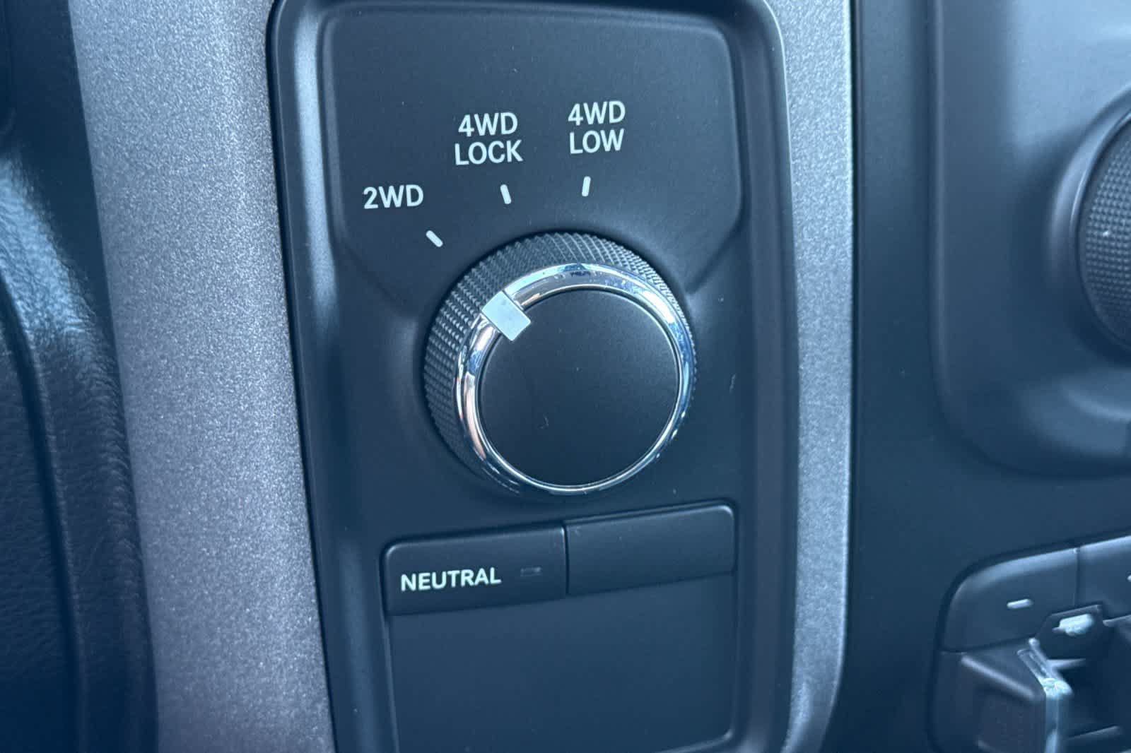Used 2018 RAM 2500 Tradesman w/ Chrome Appearance Group AWD/4WD image 30