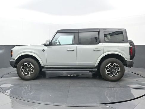 Used 2024 Ford Bronco Outer Banks AWD/4WD image 7