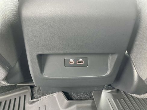 New 2025 Nissan Frontier SV image 8