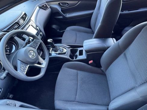 Used 2022 Nissan Rogue Sport S image 17