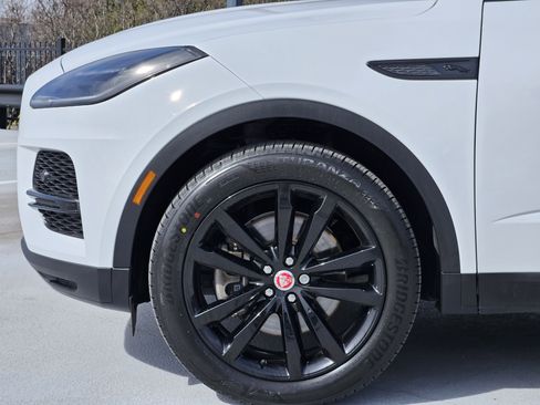 Used 2023 Jaguar E-PACE SE image 12