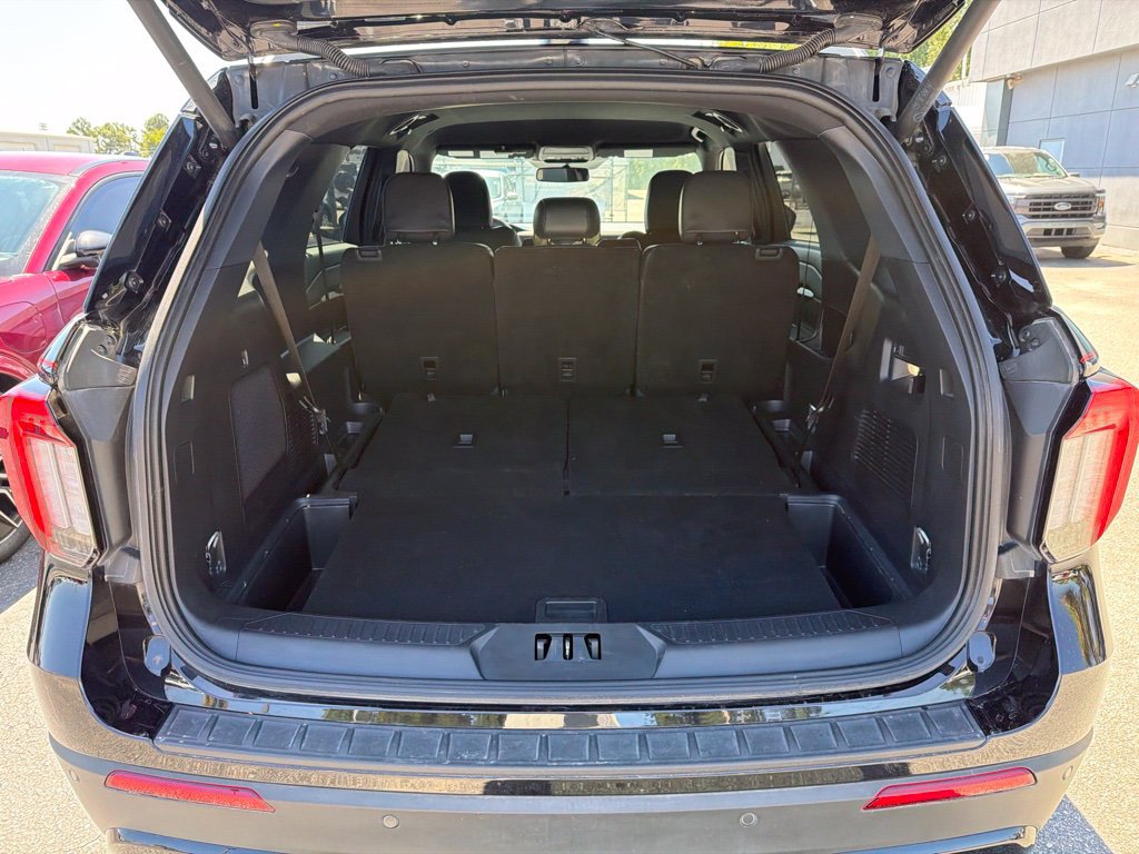 Certified 2025 Ford Explorer ST-Line w/ Premium Package RWD image 8