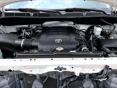 Used 2019 Toyota Sequoia Platinum image 32