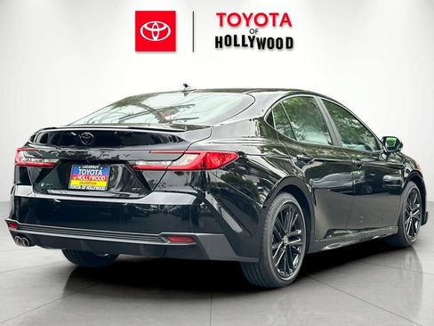 New 2026 Toyota Camry SE FWD image 4