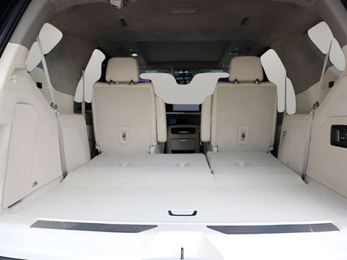 Certified 2025 Cadillac Escalade Sport Platinum AWD/4WD image 20