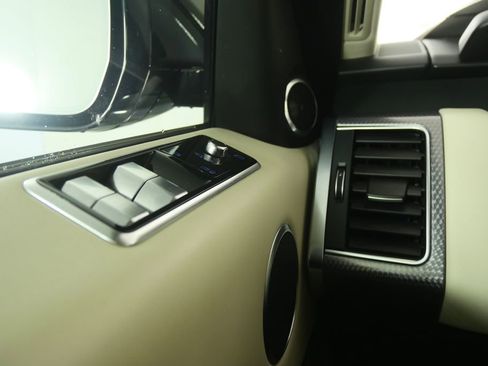 Used 2021 Land Rover Range Rover Sport HST image 21