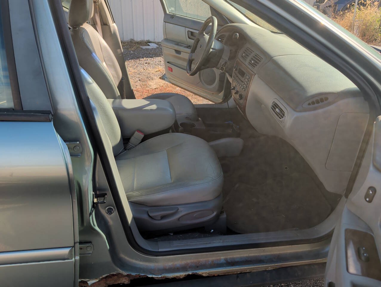 Used 2006 Ford Taurus SEL FWD image 26