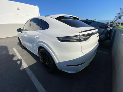 Used 2021 Porsche Cayenne GTS AWD/4WD image 5