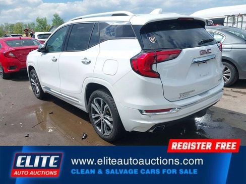 Used 2020 GMC Terrain Denali w/ Denali Premium Package AWD/4WD image 5