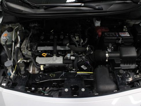 Certified 2024 Nissan Versa SR FWD image 31