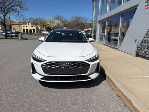 Used 2025 Audi A5 2.0T Premium Plus w/ Premium Plus AWD/4WD image 8