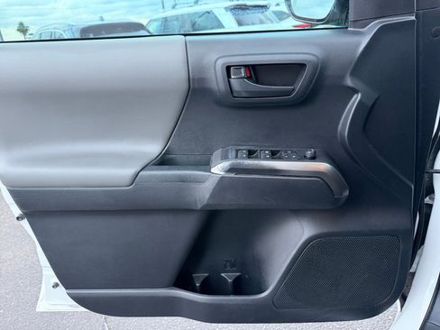 Used 2019 Toyota Tacoma SR5 image 13