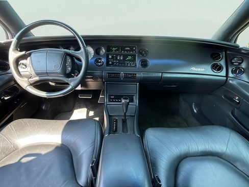 Used 1995 Buick Riviera Supercharged Coupe FWD image 9
