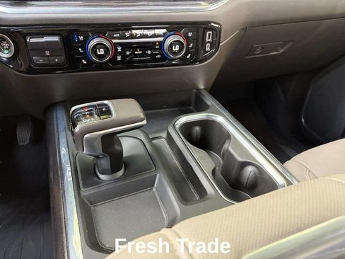 Used 2022 Chevrolet Silverado 1500 LTZ AWD/4WD image 18