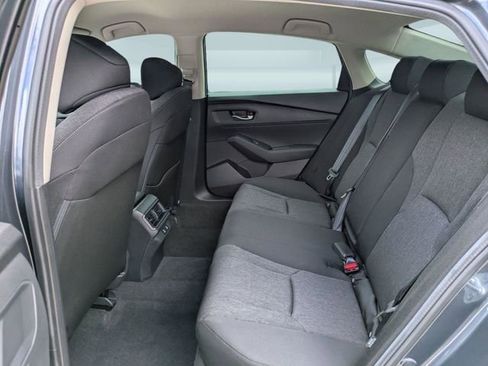 Used 2025 Honda Accord LX image 13