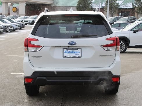 Used 2023 Subaru Forester Limited image 6