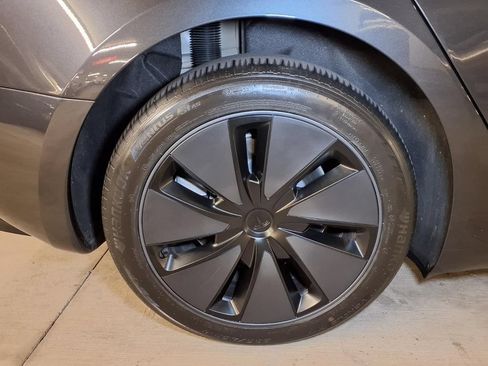 Used 2024 Tesla Model 3 Standard Range RWD image 16