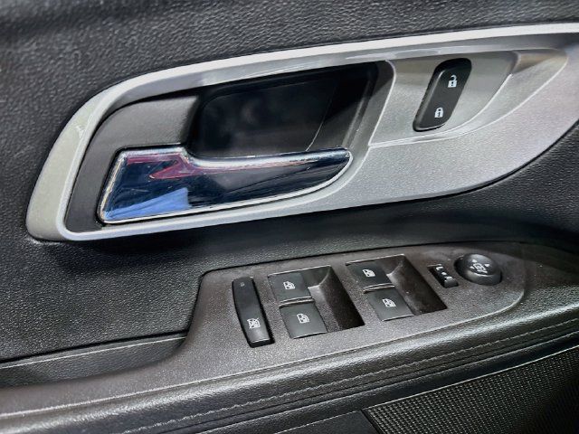 Used 2017 Chevrolet Equinox LS FWD image 17