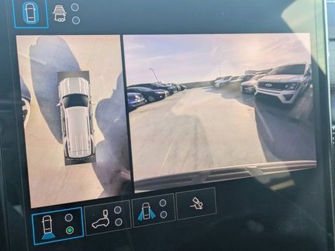 Used 2025 GMC Yukon AT4 Ultimate image 17