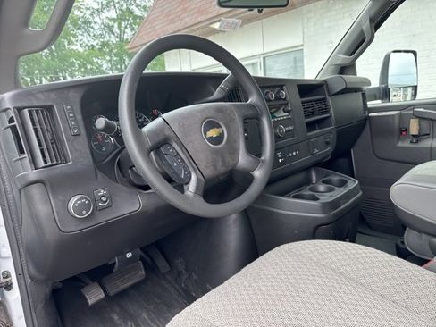 New 2025 Chevrolet Express 3500 w/ Power Convenience Package image 19