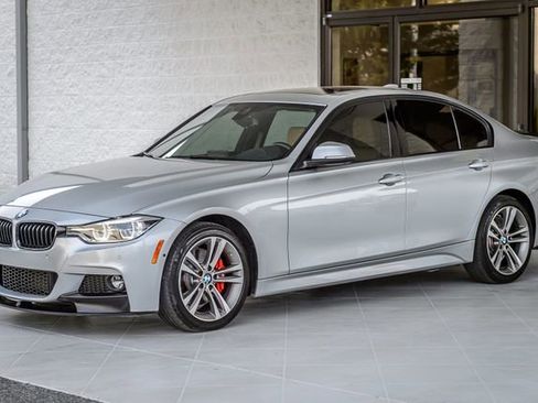 Used 2017 BMW 340i xDrive Sedan image 6