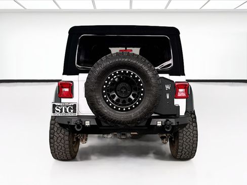 Used 2020 Jeep Wrangler Unlimited Rubicon AWD/4WD image 5
