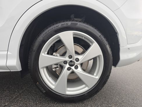 New 2025 Audi Q5 Prestige image 32