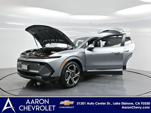 New 2026 Chevrolet Equinox EV LT image 35