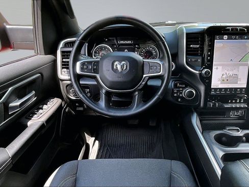 Used 2022 RAM 1500 Big Horn AWD/4WD image 6