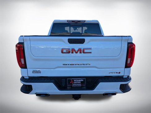 Used 2020 GMC Sierra 1500 AT4 w/ AT4 Premium Package image 5