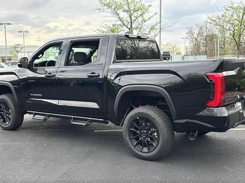 New 2026 Toyota Tundra SR5 w/ SR5 Convenience Package AWD/4WD image 6