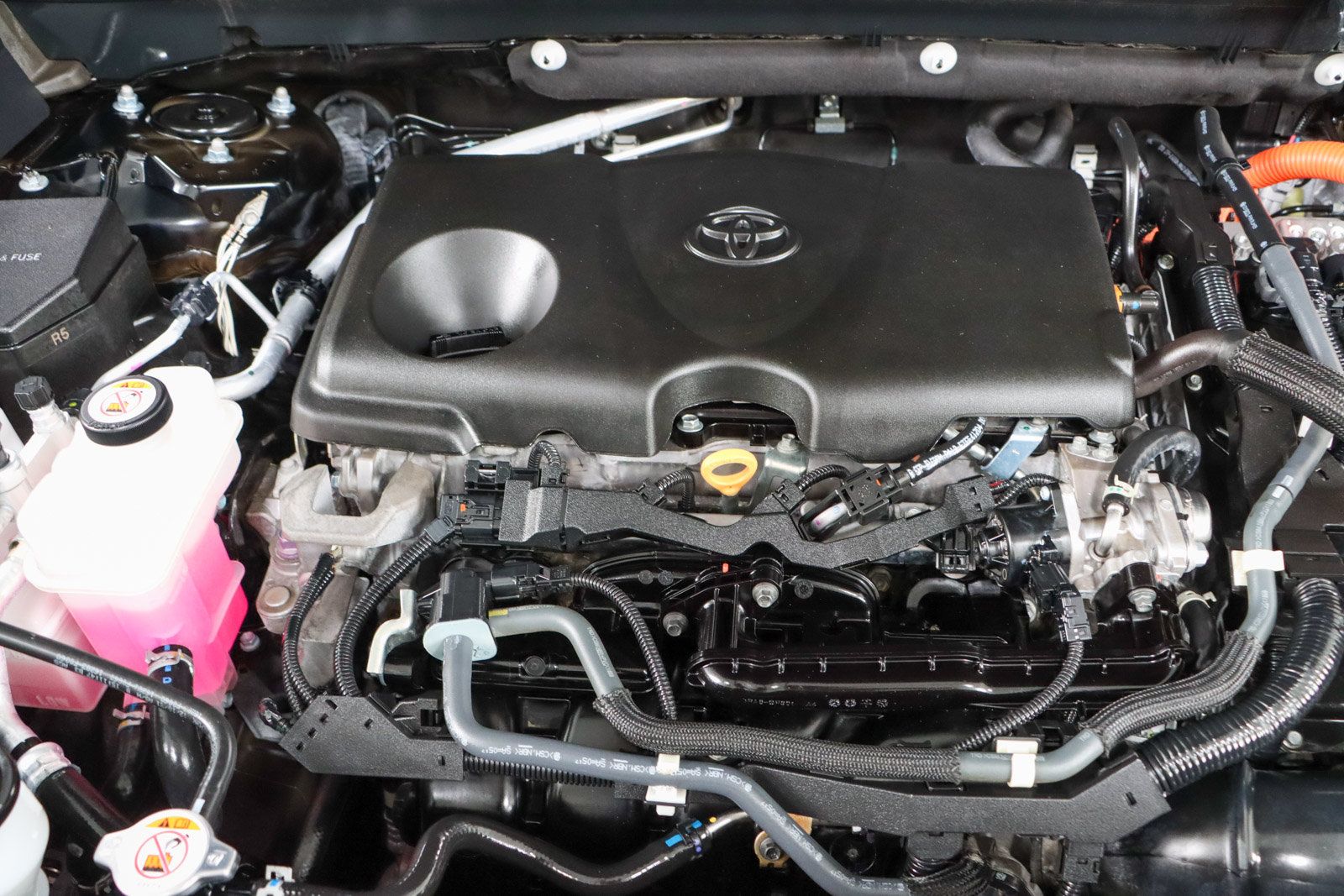 Used 2022 Toyota RAV4 LE AWD/4WD image 29