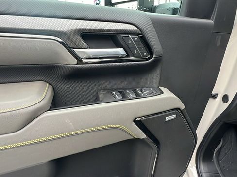 New 2026 Chevrolet Silverado 2500 ZR2 image 12