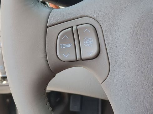 Used 2000 Cadillac Seville STS w/ Convenience Pkg FWD image 15