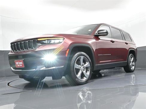 Used 2022 Jeep Grand Cherokee L Limited image 32