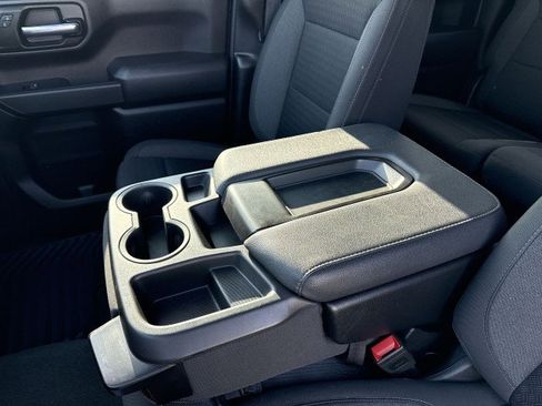 Certified 2023 Chevrolet Silverado 1500 Custom image 20