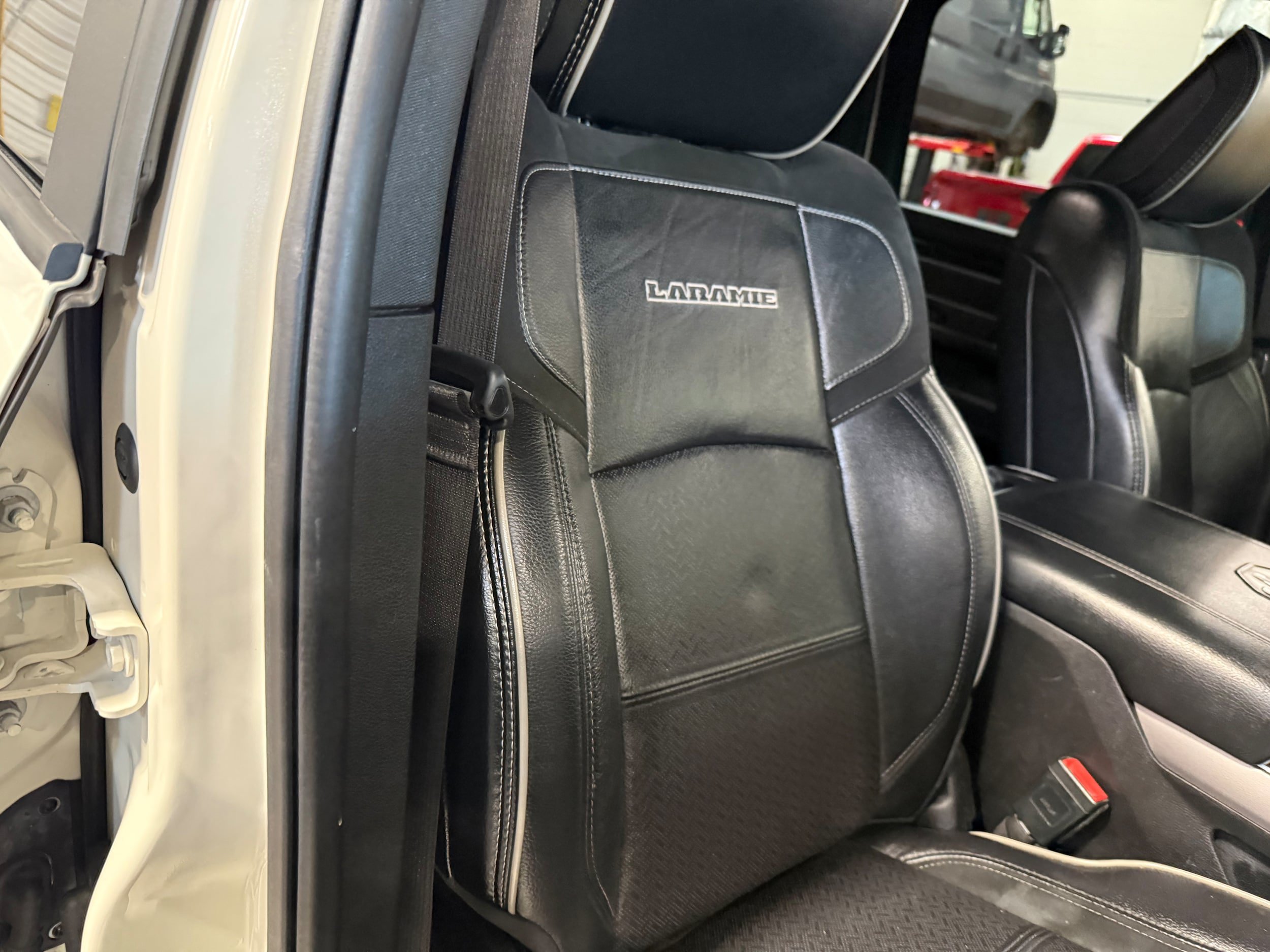 Used 2022 RAM 2500 Laramie w/ Night Edition AWD/4WD image 11