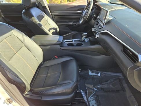 Used 2022 Nissan Altima 2.5 SR image 15