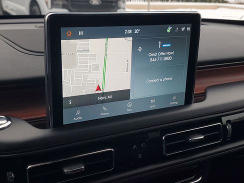 Certified 2023 Lincoln Aviator Reserve w/ Equipment Group 201A image 16