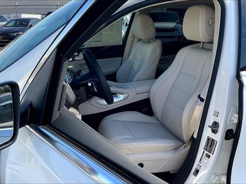 New 2026 Mercedes-Benz GLE 450 4MATIC image 9