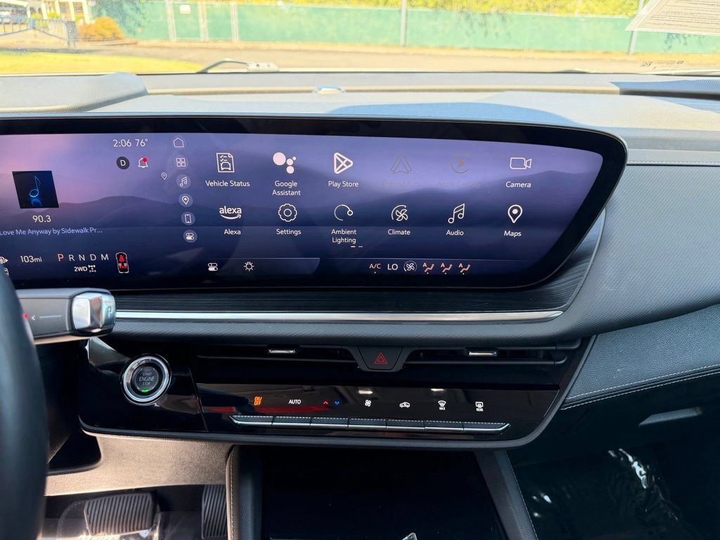 Used 2024 Buick Envision Preferred AWD/4WD image 24