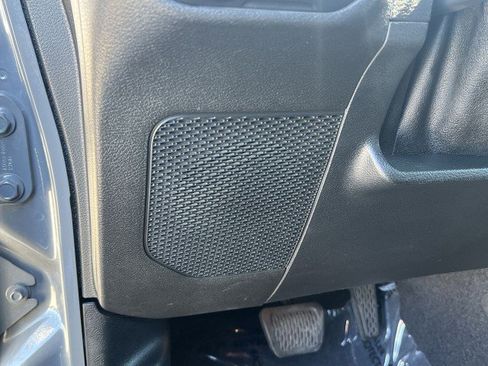 Used 2020 Jeep Wrangler Unlimited Sahara image 23