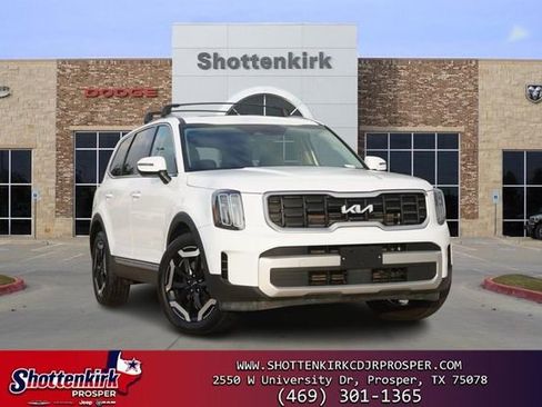 Used 2025 Kia Telluride S AWD/4WD image 1
