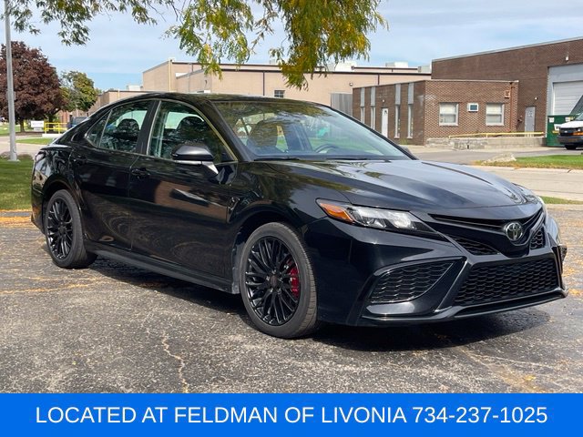 Used 2022 Toyota Camry SE FWD image 7