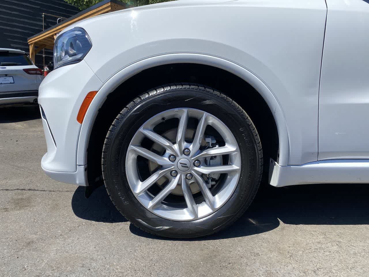 Used 2025 Dodge Durango GT AWD/4WD image 12