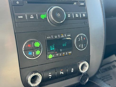 Used 2013 GMC Yukon XL SLT AWD/4WD image 13