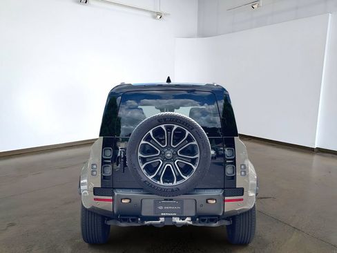 Used 2025 Land Rover Defender 110 AWD/4WD image 5