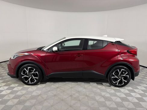 Used 2018 Toyota C-HR XLE image 6