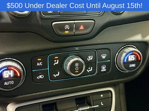 Used 2024 GMC Terrain SLT w/ LPO, Floor Liner Package AWD/4WD image 16